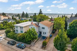 4707 Phinney Ave N, Seattle, WA 98103 - Photo 2