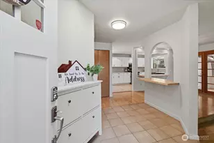 1817 SW 325th Pl, Federal Way, WA 98023 - Photo 2