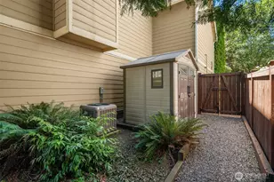 12921 195th Ave Ct E, Bonney Lake, WA 98391 - Photo 28