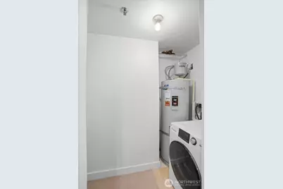 121 Vine Street #2004, Seattle, WA 98121 - Photo 8