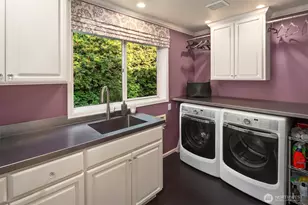 4140 W Mercer, Mercer Island, WA 98040 - Photo 32