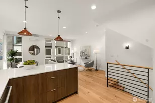2368 Franklin Ave E, Seattle, WA 98102 - Photo 12