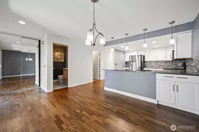 720 141st Lane SE #713, Bellevue, WA 98007 - Photo 4