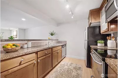 300 N 130th Street #2303, Seattle, WA 98133 - Photo 6