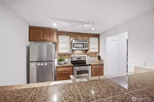 300 N 130th St, Seattle, WA 98133 - Photo 8