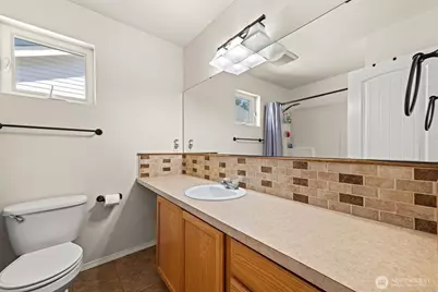 10425 198th Street Ct E, Graham, WA 98338 - Photo 24