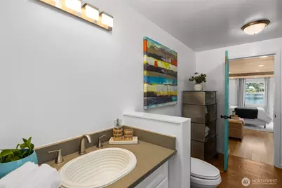 2144 N Westlake Ave N #01DO7, Seattle, WA 98109 - Photo 18