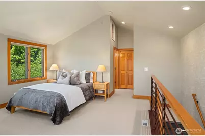 3824 Evanston Avenue N #11, Seattle, WA 98103 - Photo 20