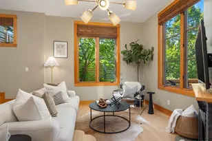 3824 Evanston Ave N, Seattle, WA 98103 - Photo 4