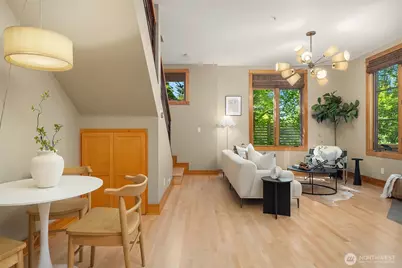 3824 Evanston Avenue N #11, Seattle, WA 98103 - Photo 8