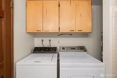 2315 26th Avenue E, Seattle, WA 98112 - Photo 12