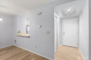 5300 Harbour Pointe Blvd, Mukilteo, WA 98275 - Photo 4