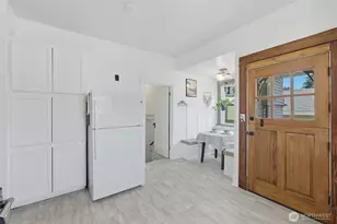 328 S Anacortes St, Burlington, WA 98233 - Photo 8