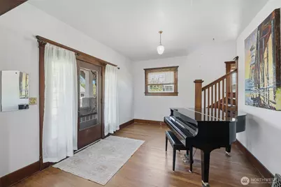 328 S Anacortes Street, Burlington, WA 98233 - Photo 4