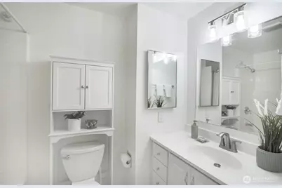5512 NE 204 Street, Lake Forest Park, WA 98155 - Photo 2