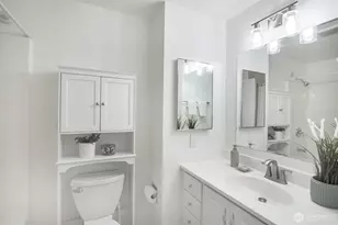 5512 NE 204th St, Lake Forest Park, WA 98155 - Photo 2