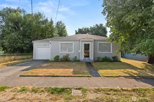 728 Hamilton Ave, Centralia, WA 98531 - Photo 1