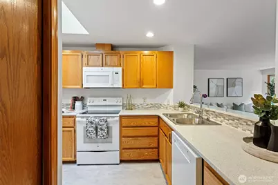 432 3rd Avenue S #B204, Edmonds, WA 98020 - Photo 12