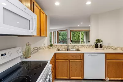 432 3rd Avenue S #B204, Edmonds, WA 98020 - Photo 14