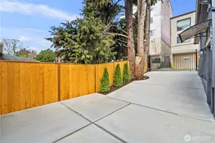 5520 Brooklyn Ave NE, Seattle, WA 98105 - Photo 32