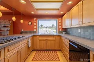9297 44th Ave SW, Seattle, WA 98136 - Photo 14