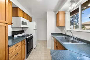 1112 Ridgeway Dr, Oak Harbor, WA 98277 - Photo 14