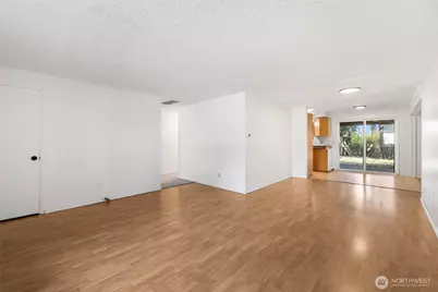 1112 Ridgeway Drive, Oak Harbor, WA 98277 - Photo 6