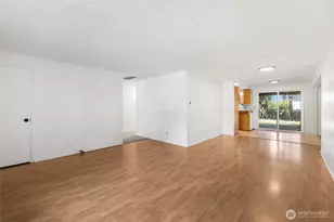 1112 Ridgeway Dr, Oak Harbor, WA 98277 - Photo 6