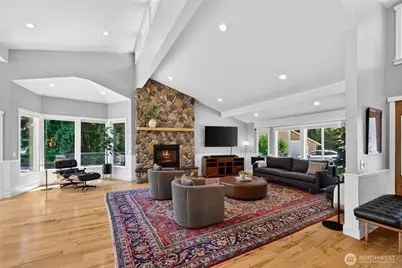 21017 Snag Island Drive East, Lake Tapps, WA 98391 - Photo 8
