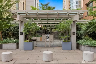 910 Lenora Street #S1010, Seattle, WA 98121 - Photo 34