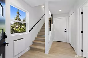 7103 210th St SW, Edmonds, WA 98026 - Photo 2