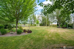21895 Cedardale Rd, Mount Vernon, WA 98274 - Photo 36