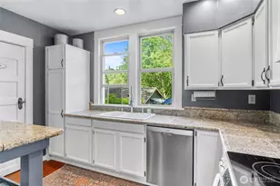 21895 Cedardale Rd, Mount Vernon, WA 98274 - Photo 8