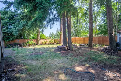 1610 Olympia Avenue SE, Renton, WA 98058 - Photo 36