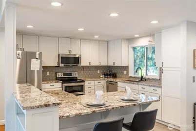 1610 Olympia Avenue SE, Renton, WA 98058 - Photo 10