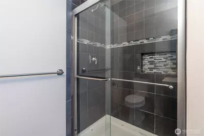 1610 Olympia Avenue SE, Renton, WA 98058 - Photo 26
