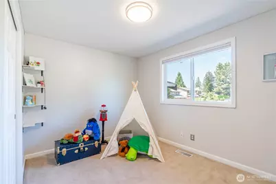 1610 Olympia Avenue SE, Renton, WA 98058 - Photo 16