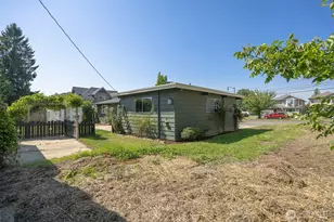 303 Garfield St, Sumas, WA 98295 - Photo 16