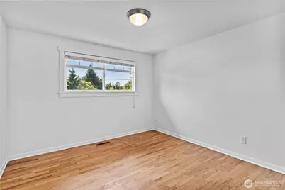 14556 75th Avenue NE, Kenmore, WA 98028 - Photo 16