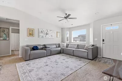 915 E Mt. Adams Street, Othello, WA 99344 - Photo 8