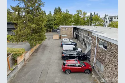 8701 35th Avenue NE #Apt 4, Seattle, WA 98115 - Photo 32