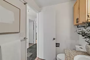 8701 35th Ave NE, Seattle, WA 98115 - Photo 6