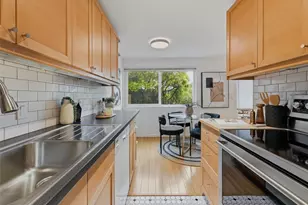 8701 35th Ave NE, Seattle, WA 98115 - Photo 20