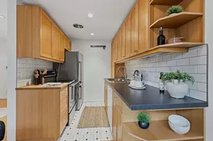 8701 35th Ave NE, Seattle, WA 98115 - Photo 16