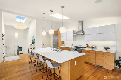 1308 158th Place SE, Bellevue, WA 98008 - Photo 4