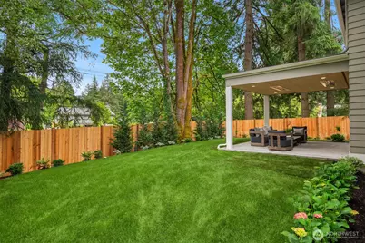 8110 135th Place NE, Redmond, WA 98052 - Photo 26