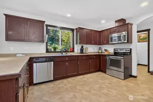 6608 184th Dr SE, Snohomish, WA 98290 - Photo 16