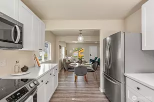 238 Meadow N, Renton, WA 98057 - Photo 10