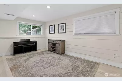 20009 SE 20th Place, Sammamish, WA 98075 - Photo 18