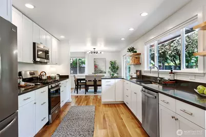 1527 NE 123rd Street, Seattle, WA 98125 - Photo 12